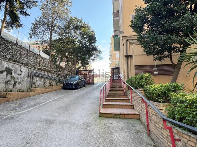 Appartamento in vendita di 120 m² in Via Eduardo Nicolardi