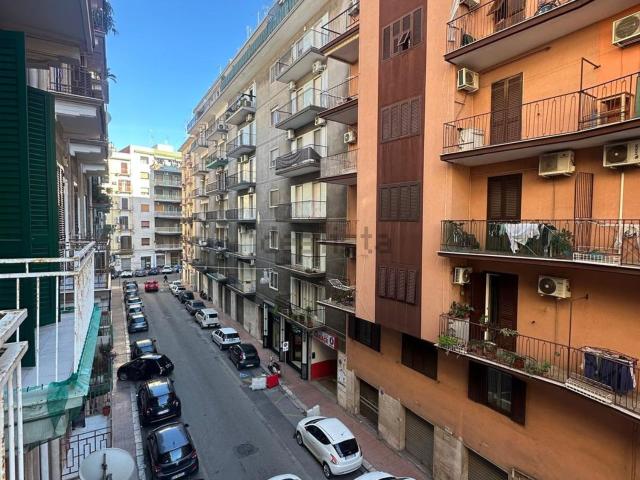 Appartamento in vendita di 120 m² in Via Egidio Giusti, 16
