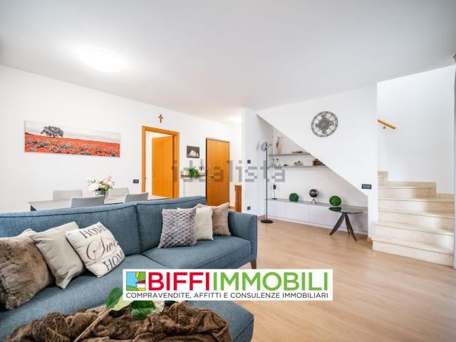 Appartamento in vendita di 120 m² in Via Eremo