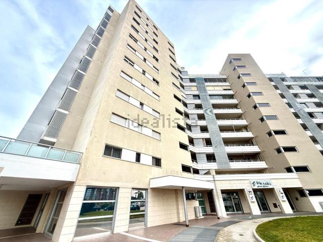 Appartamento in vendita di 120 m² in Via Ermanno Pirè, 2