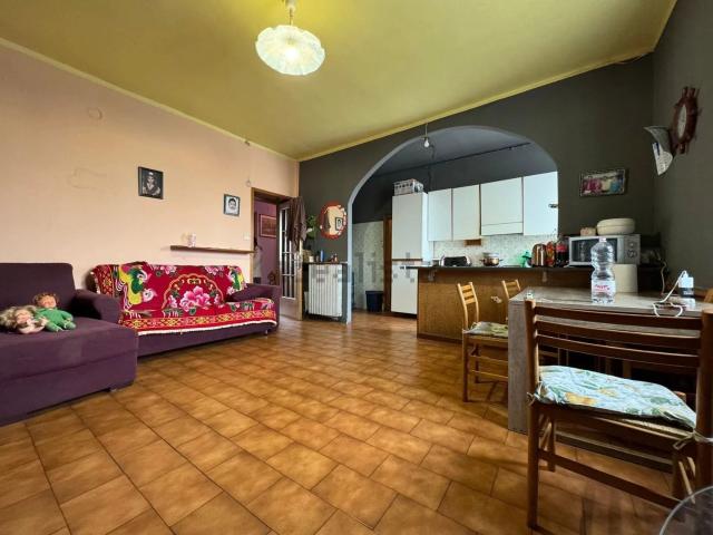 Appartamento in vendita di 120 m² in Via Ettore Nobilini