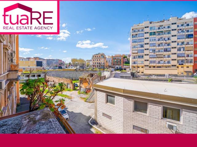 Appartamento in vendita di 120 m² in Via Ettore Rolli