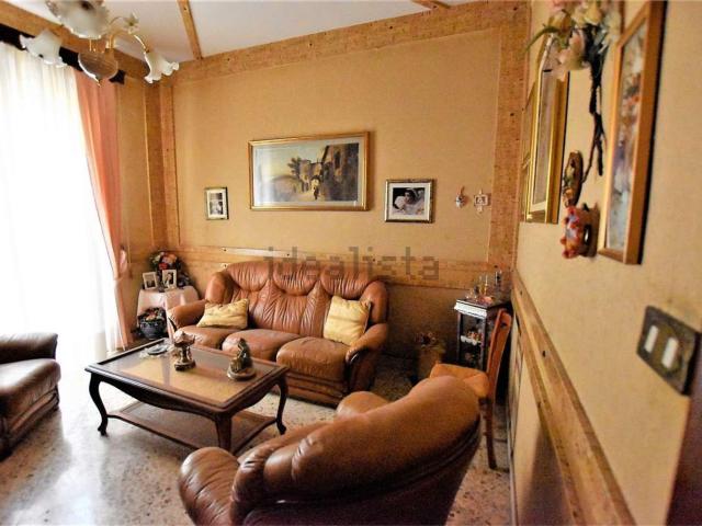 Appartamento in vendita di 120 m² in Via F.P. Perez