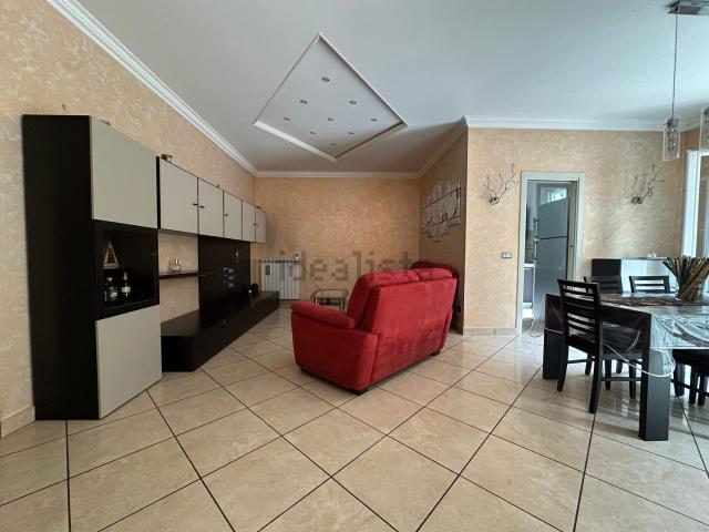 Appartamento in vendita di 120 m² in Via Fontana della Girandola, 21