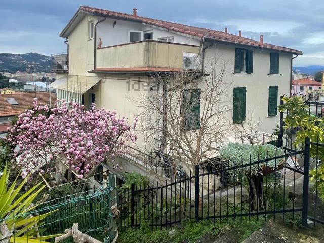Appartamento in vendita di 120 m² in Via Fontanella, 19