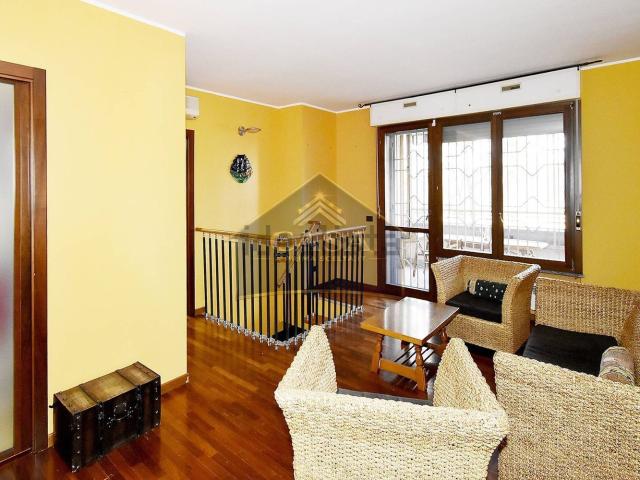 Appartamento in vendita di 120 m² in Via Fedor Dostoevskij, 5