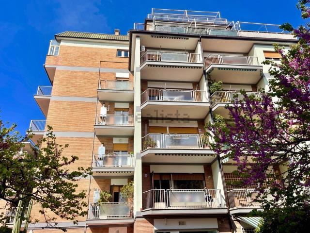 Appartamento in vendita di 120 m² in Via Ferdinando Acton, 5