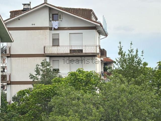 Appartamento in vendita di 120 m² in Via Ferdinando Cipollone, 8