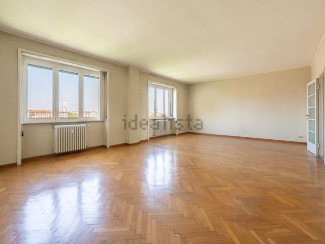 Appartamento in vendita di 120 m² in Via Ferrante Aporti, 14