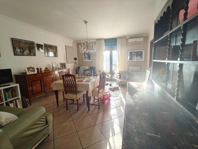Appartamento in vendita di 120 m² in Via Ferrarecce