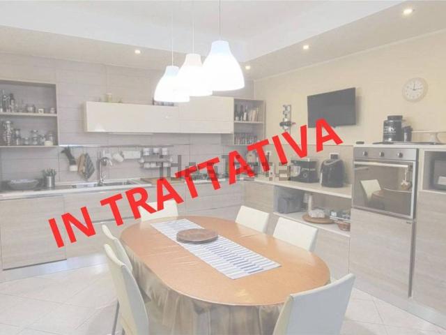 Appartamento in vendita di 120 m² in Via Ficucella