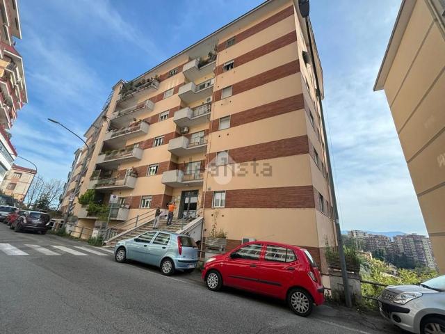 Appartamento in vendita di 120 m² in Via Firenze, 37