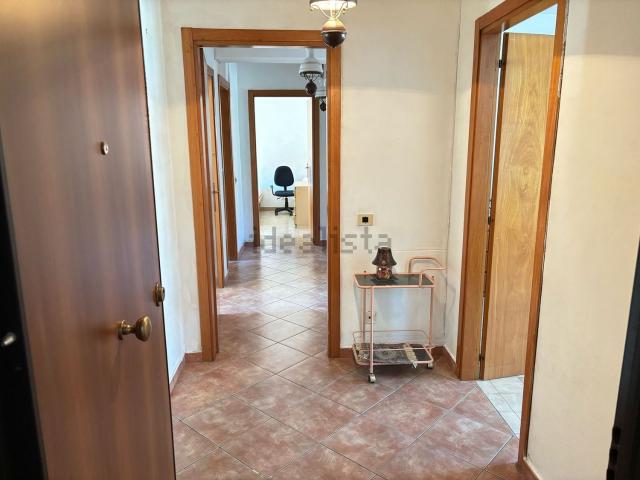 Appartamento in vendita di 120 m² in Via Francesco Cilea, 9