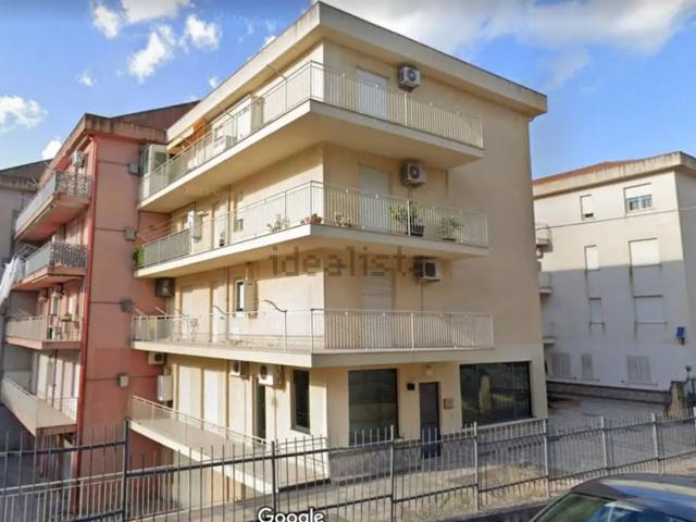 Appartamento in vendita di 120 m² in Via Francesco Ingrao