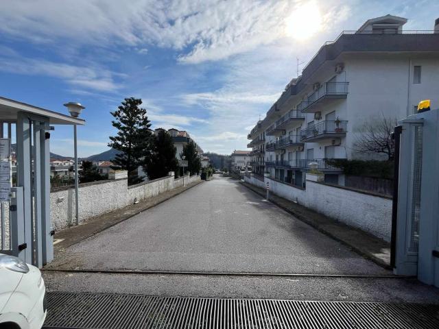 Appartamento in vendita di 120 m² in Via Francesco Vecchione