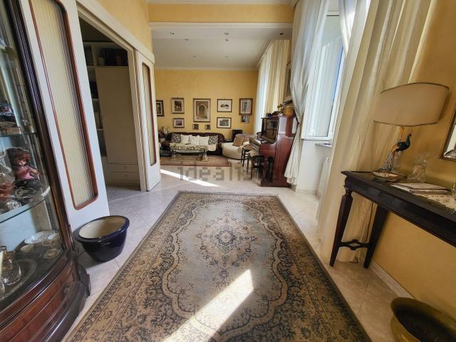 Appartamento in vendita di 120 m² in Via Frascati, 3