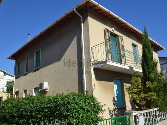 Appartamento in vendita di 120 m² in Via Fratelli Cairoli