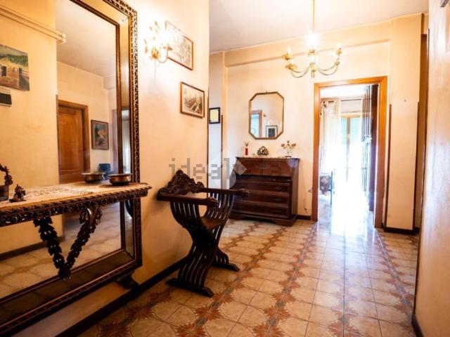 Appartamento in vendita di 120 m² in Via Fratelli Cervi, 24