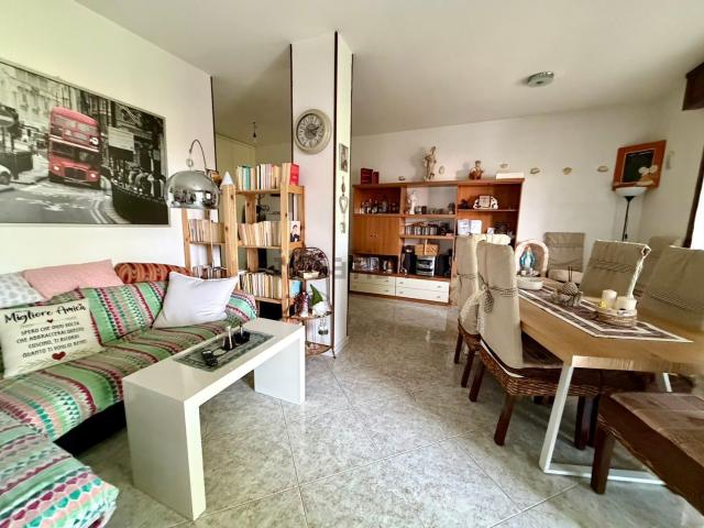Appartamento in vendita di 120 m² in Via Fratelli Cervi
