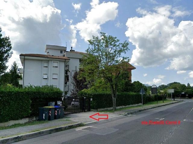 Appartamento in vendita di 120 m² in Via Fratelli Cervi, 6