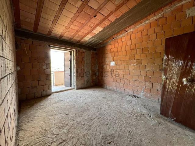 Appartamento in vendita di 120 m² in Via fratelli bandiera