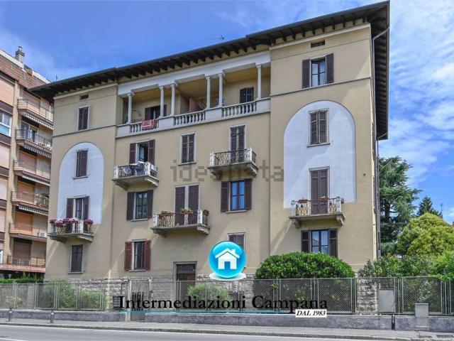 Appartamento in vendita di 120 m² in Via Fratelli Bronzetti, 6