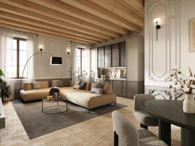 Appartamento in vendita di 120 m² in Via Indipendenza