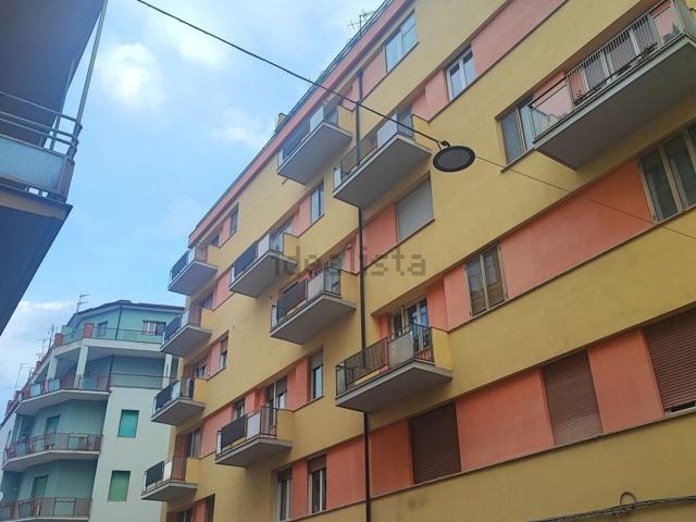 Appartamento in vendita di 120 m² in Via Insorti d&apos Ungheria, 15