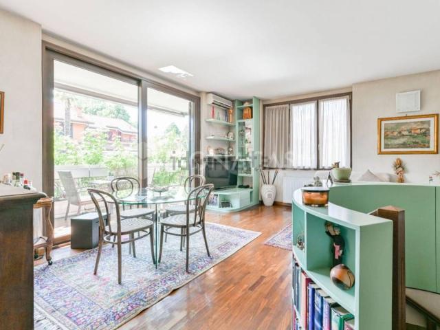 Appartamento in vendita di 120 m² in Via J. F. Kennedy, 31