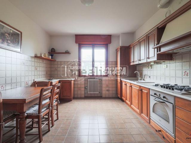 Appartamento in vendita di 120 m² in Via Odoardo Gardella
