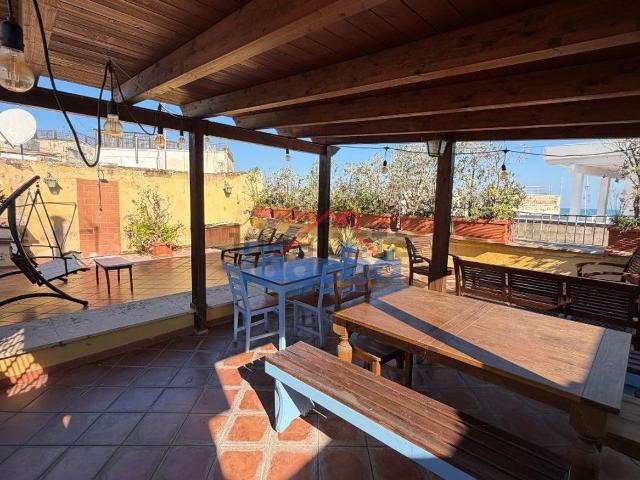 Appartamento in vendita di 120 m² in Via Ognissanti, 48