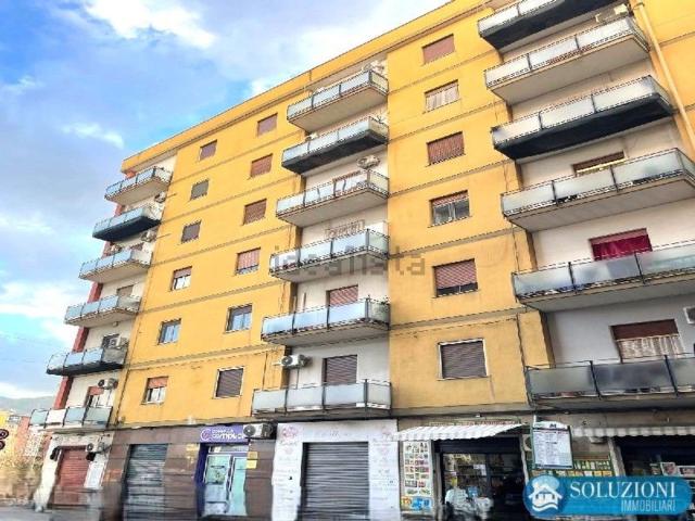 Appartamento in vendita di 120 m² in Via Oreto