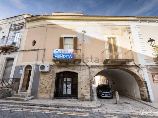 Appartamento in vendita di 120 m² in Via Osteria Ducale