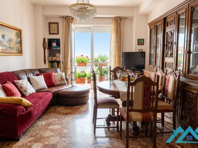 Appartamento in vendita di 120 m² in Via Osimo