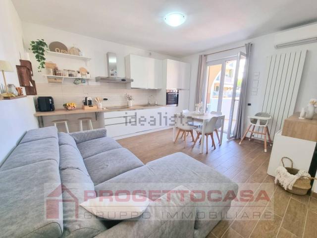 Appartamento in vendita di 120 m² in Via Ottantacinquesima Strada, 22