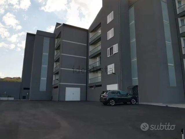 Appartamento in vendita di 120 m² in Via L. Balatelle