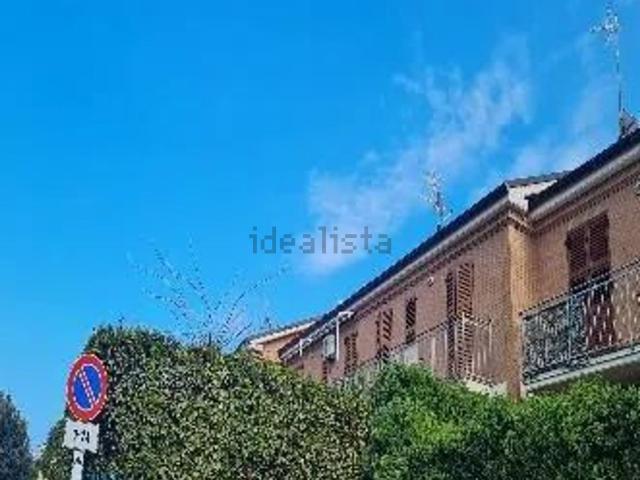 Appartamento in vendita di 120 m² in Via L. Einaudi, 8