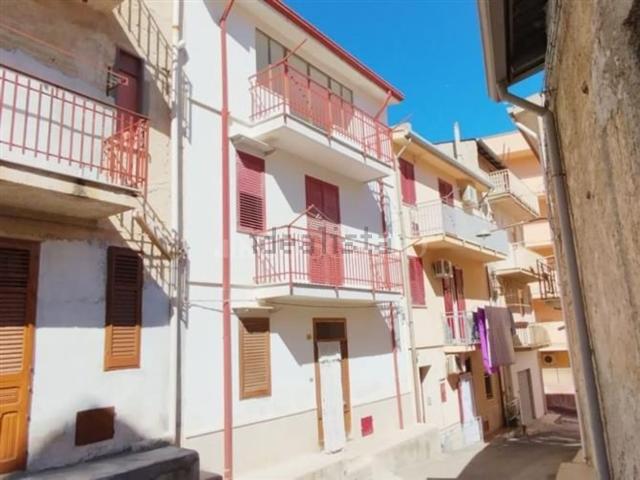 Appartamento in vendita di 120 m² in Via Lo Iacono