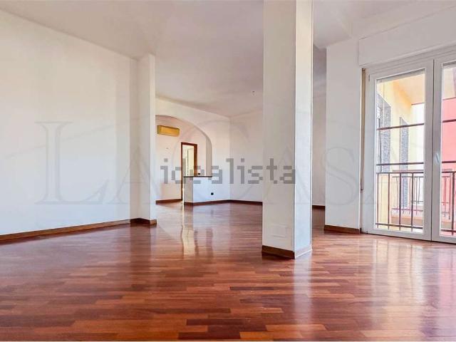 Appartamento in vendita di 120 m² in Via Lodovico Pavoni