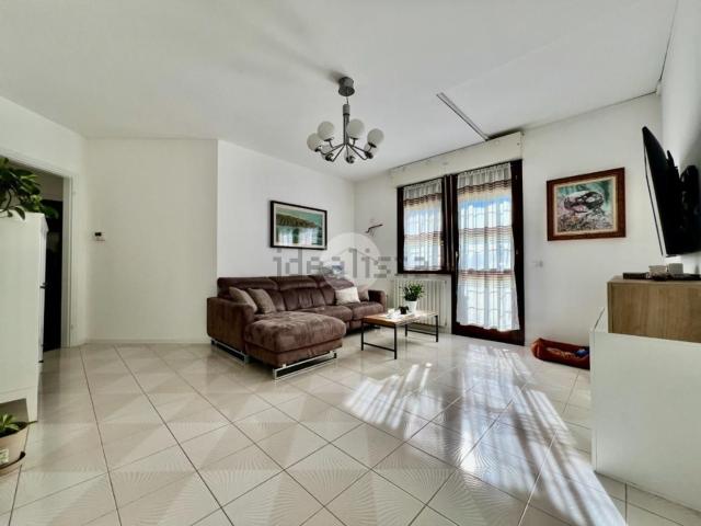 Appartamento in vendita di 120 m² in Via La Marmora