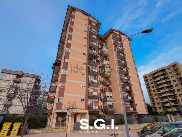 Appartamento in vendita di 120 m² in Via Lago Trasimeno, 5