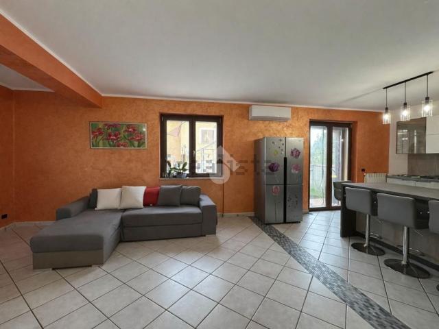 Appartamento in vendita di 120 m² in Via Leonardo da Vinci