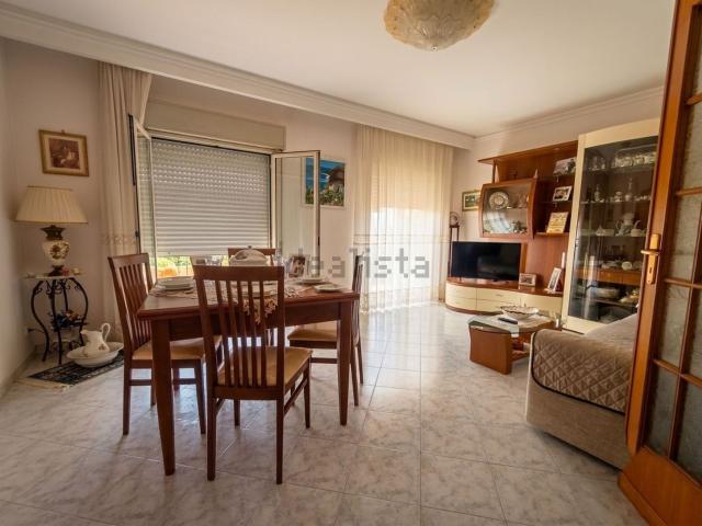 Appartamento in vendita di 120 m² in Via Leopoldo Borboni, 33