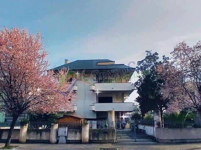 Appartamento in vendita di 120 m² in Via Lepanto, 38