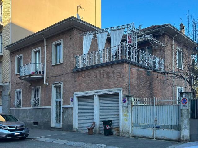 Appartamento in vendita di 120 m² in Via Lesegno, 43