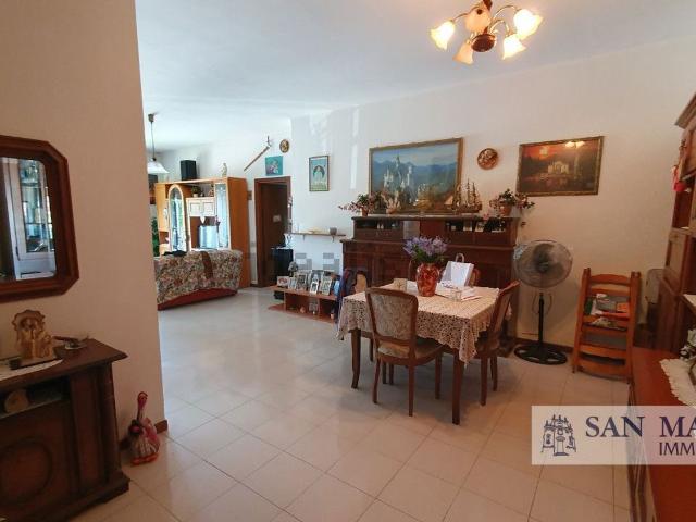 Appartamento in vendita di 120 m² in Via Libertà