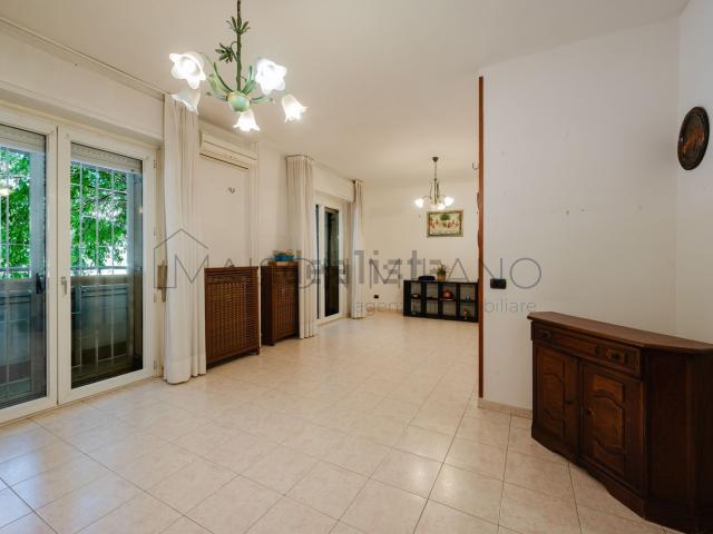 Appartamento in vendita di 120 m² in Via Luca Ghini, 4