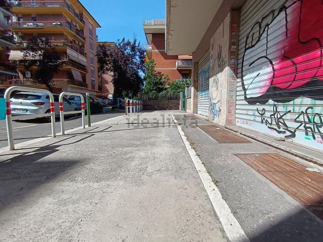 Appartamento in vendita di 120 m² in Via Lucio Elio Seiano, 110