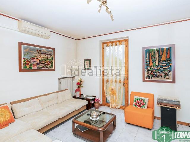 Appartamento in vendita di 120 m² in Via Luigi Settembrini, 5
