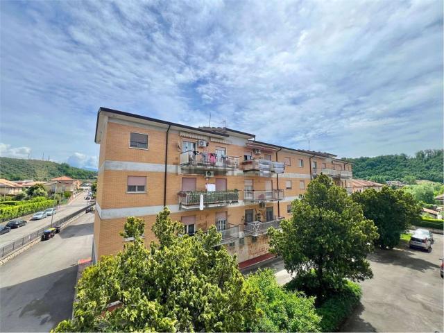 Appartamento in vendita di 120 m² in Via Lungoliri Pirandello